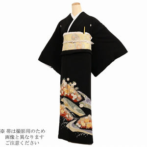 黒留袖 レンタル おすすめ Mサイズ レンガ波菊刺繍 正絹 留袖 レンタル 留袖レンタル 黒留袖レンタル 【レンタル】 黒留袖 袷 母親 20代 30代 40代 50代 60代