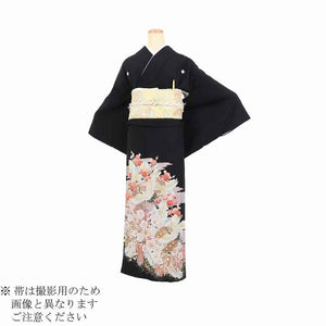 黒留袖 レンタル 大きいサイズ 広幅 Lサイズ 緋色鶴梅 正絹 留袖 レンタル 留袖レンタル 黒留袖レンタル 【レンタル】 黒留袖 レンタルLL 大きめの 20代 30代 40代 50代 60代